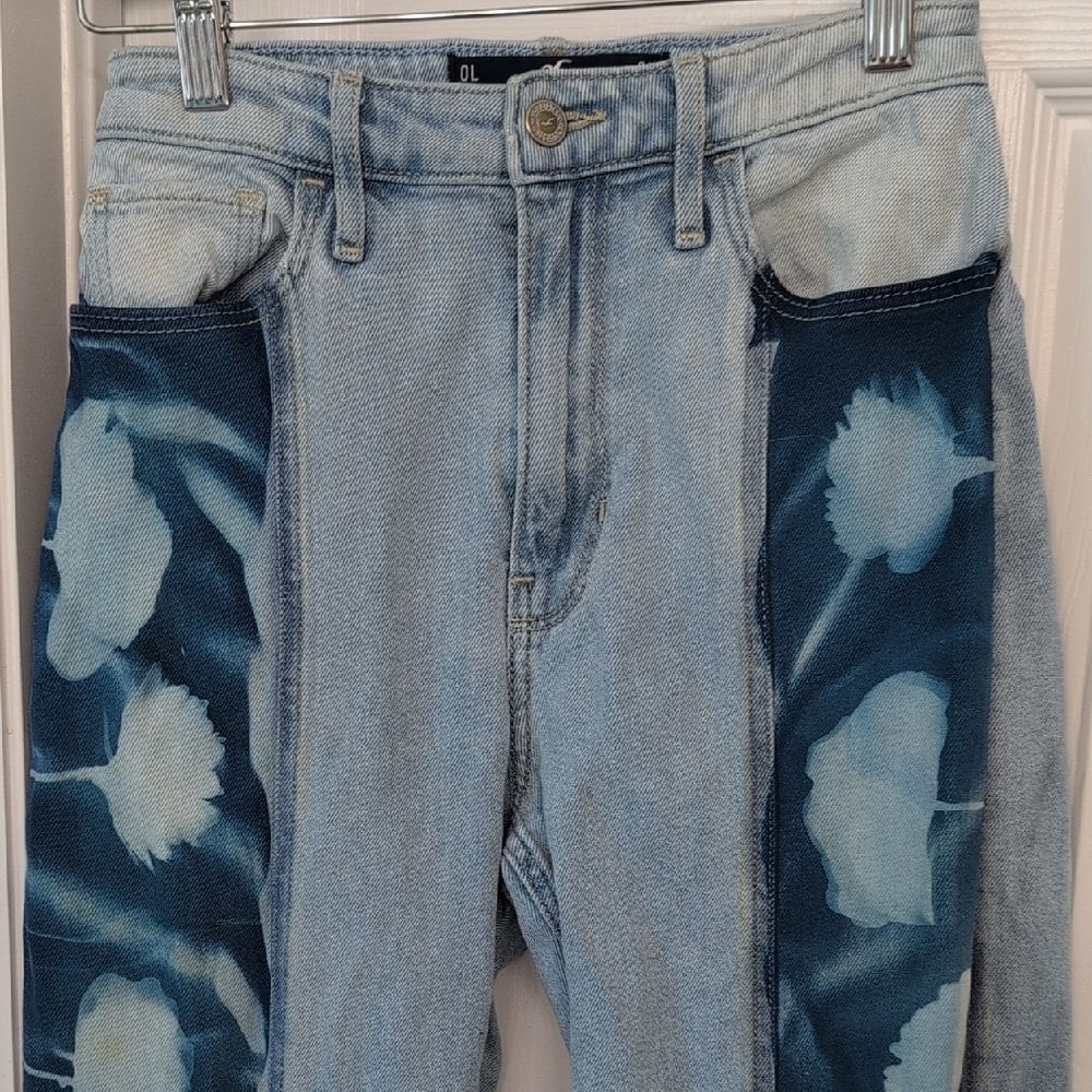 Hollister Light Blue Ultra High-Rise Dad Jeans